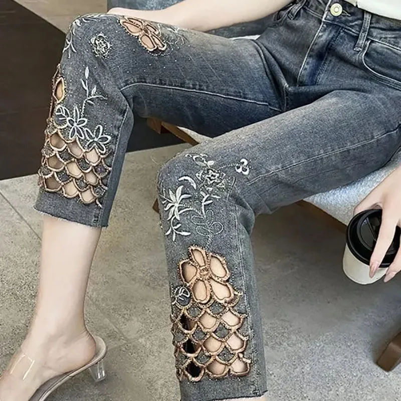 New Women Perforated Sparkling Diamond Embroidered Seven Points Jeans, Summer Thin Jeans, High-waisted Female Straight Leg Pants
New Women Perforated Sparkling Diamond Embroidered Seven Points Jeans, Summer Thin Jeans, High-waisted Female Straight Leg Pants