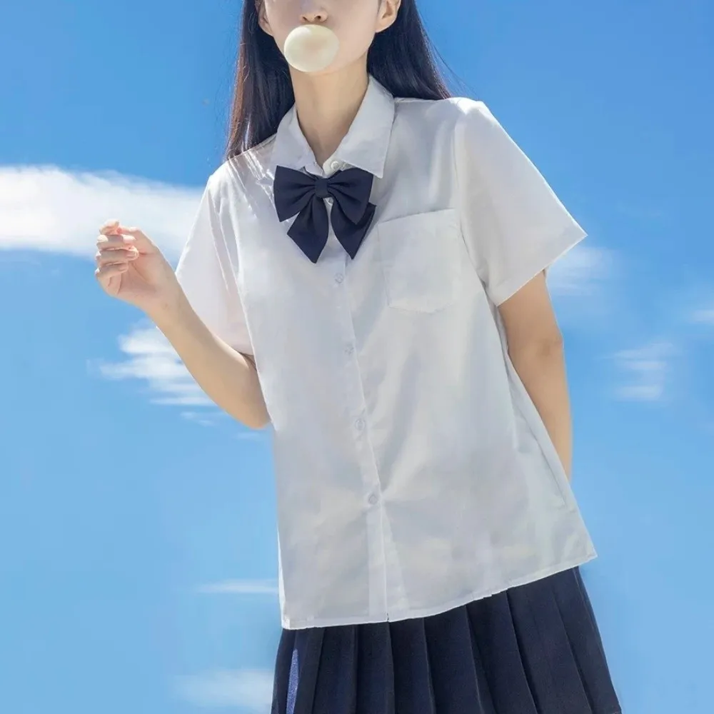 Soft Classic White Shirt Preppy Style Basic Loose Fit Shirt Simple Short Sleeve Blouse High School Students
Soft Classic White Shirt Preppy Style Basic Loose Fit Shirt Simple Short Sleeve Blouse High School Students