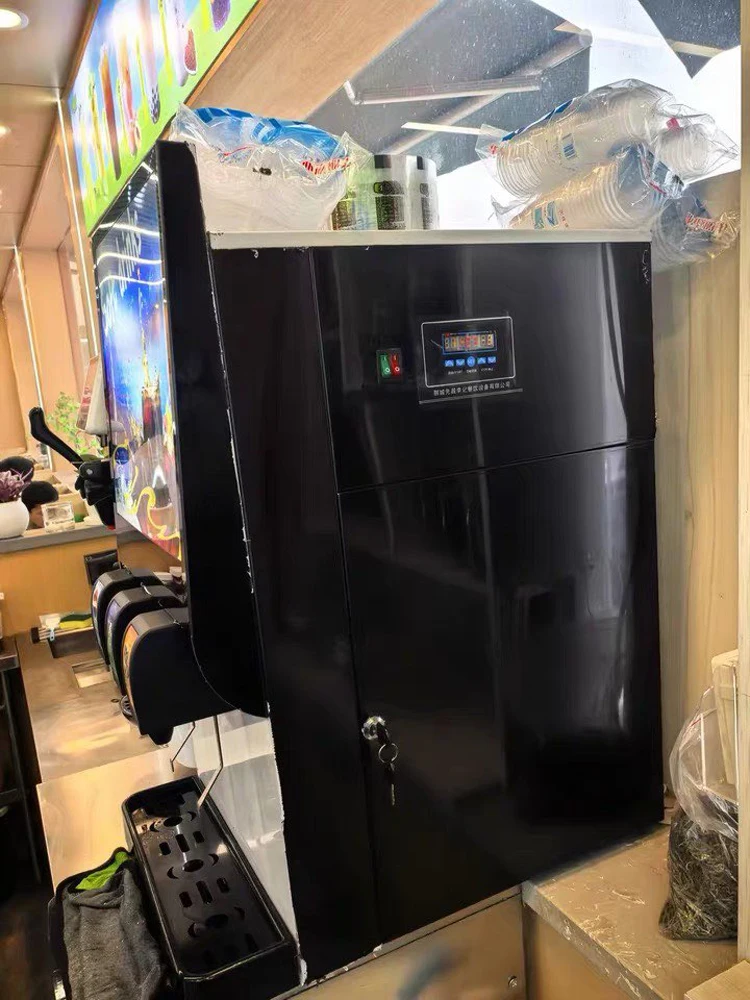 Коммерческий 3-клапанный диспенсер для смешивания безалкогольных напитков, кокса, напитков, торговый автомат, диспенсер для колы
Коммерческий 3-клапанный диспенсер для смешивания безалкогольных напитков, кокса, напитков, торговый автомат, диспенсер для колы