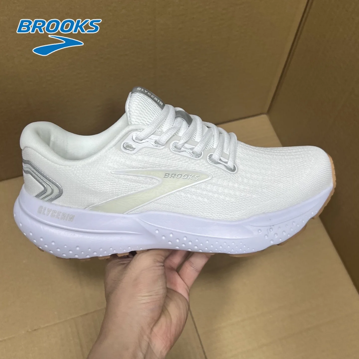 2025 BROOKS Glycerin 21 Fit Men's Cushioned Running Thick Shoes Women's Support Running Shoes
2025 BROOKS Glycerin 21 Fit Men's Cushioned Running Thick Shoes Women's Support Running Shoes