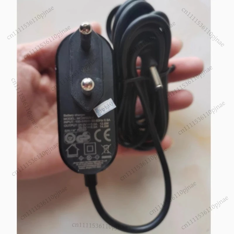 EU Charger for Midea Vacuum V5 P5s P6 MC2805B 0.5A 25v
EU Charger for Midea Vacuum V5 P5s P6 MC2805B 0.5A 25v