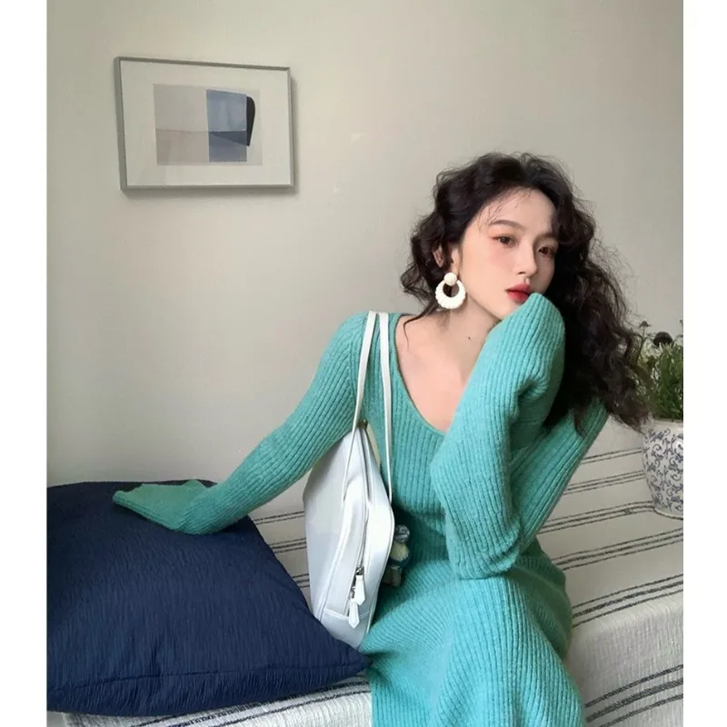 Miiiix Wind Retro French Flare Sleeves Round Neck Knitted Dress Women's Winter Bottom Long V-neck Dress Female Clothing
Miiiix Wind Retro French Flare Sleeves Round Neck Knitted Dress Women's Winter Bottom Long V-neck Dress Female Clothing