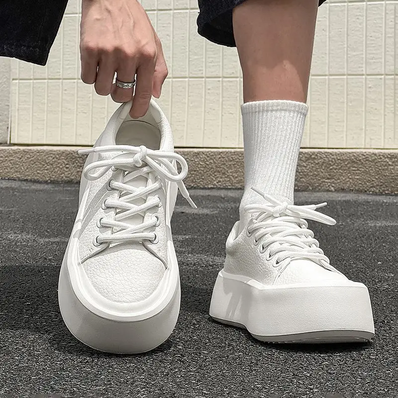 Trendy Thick Bottom Bread Shoes Increased Breathable Summer New Commuting Casual All Match Korean Version Men And Women
Trendy Thick Bottom Bread Shoes Increased Breathable Summer New Commuting Casual All Match Korean Version Men And Women