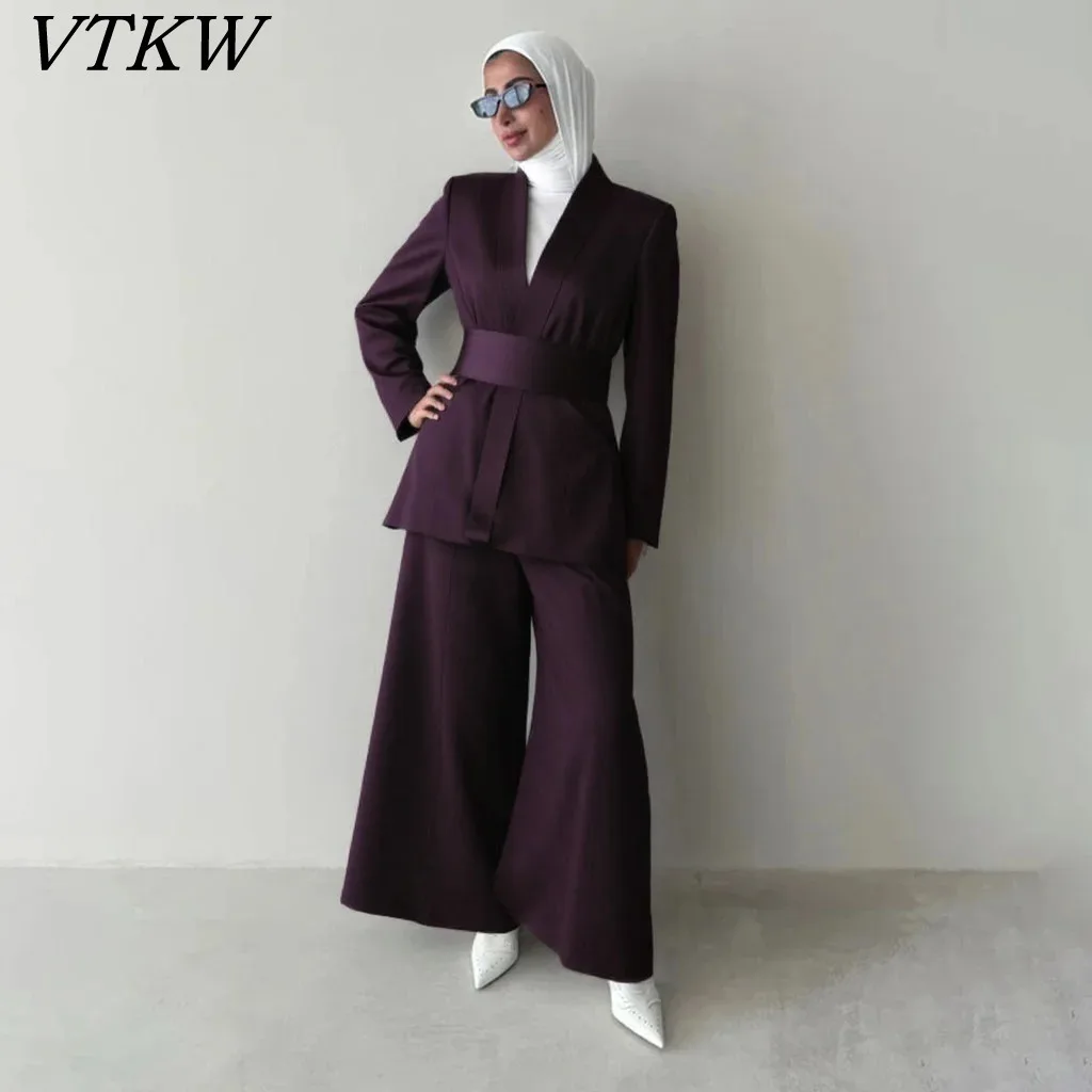 VTKW Women’s 2025 SS Designer V-Neck Tie Waist Blazer Wide Leg Pants Set Chic Office Casual Spring Summer Lazy Style Outfit
VTKW Women’s 2025 SS Designer V-Neck Tie Waist Blazer Wide Leg Pants Set Chic Office Casual Spring Summer Lazy Style Outfit