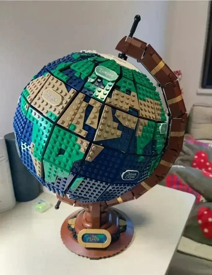 2025 HOT Expert Moc 2585PCS Earth Globe Modular Building Blocks Assembly Bricks Children Educational Model Bricks 21332
2025 HOT Expert Moc 2585PCS Earth Globe Modular Building Blocks Assembly Bricks Children Educational Model Bricks 21332