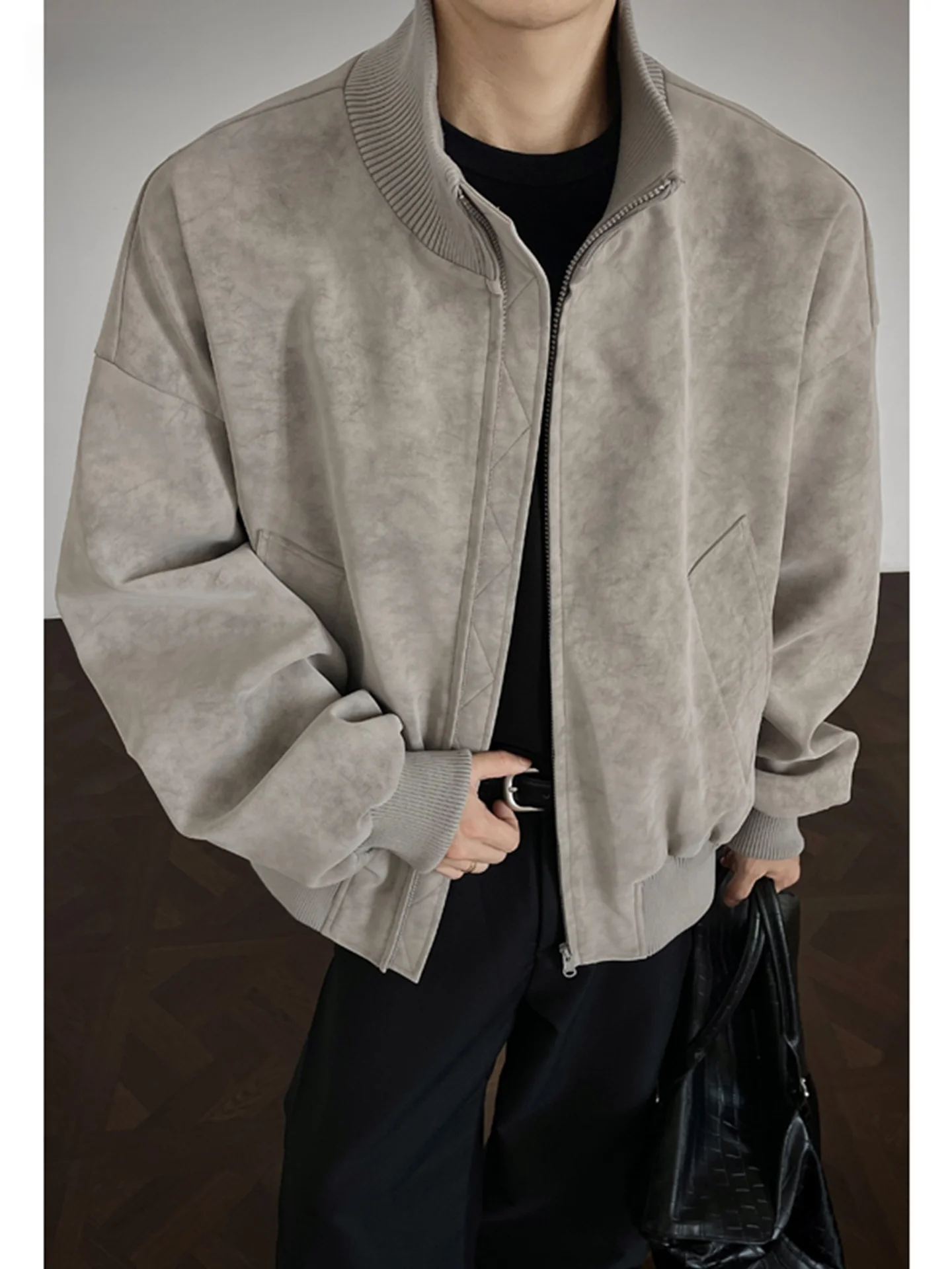 American Dyed Leather Jaet Men's 2025 Autumn New Faion Large Size Loose Teenage Casual Jaet Coat Zipper Closure Pure Color
American Dyed Leather Jaet Men's 2025 Autumn New Faion Large Size Loose Teenage Casual Jaet Coat Zipper Closure Pure Color