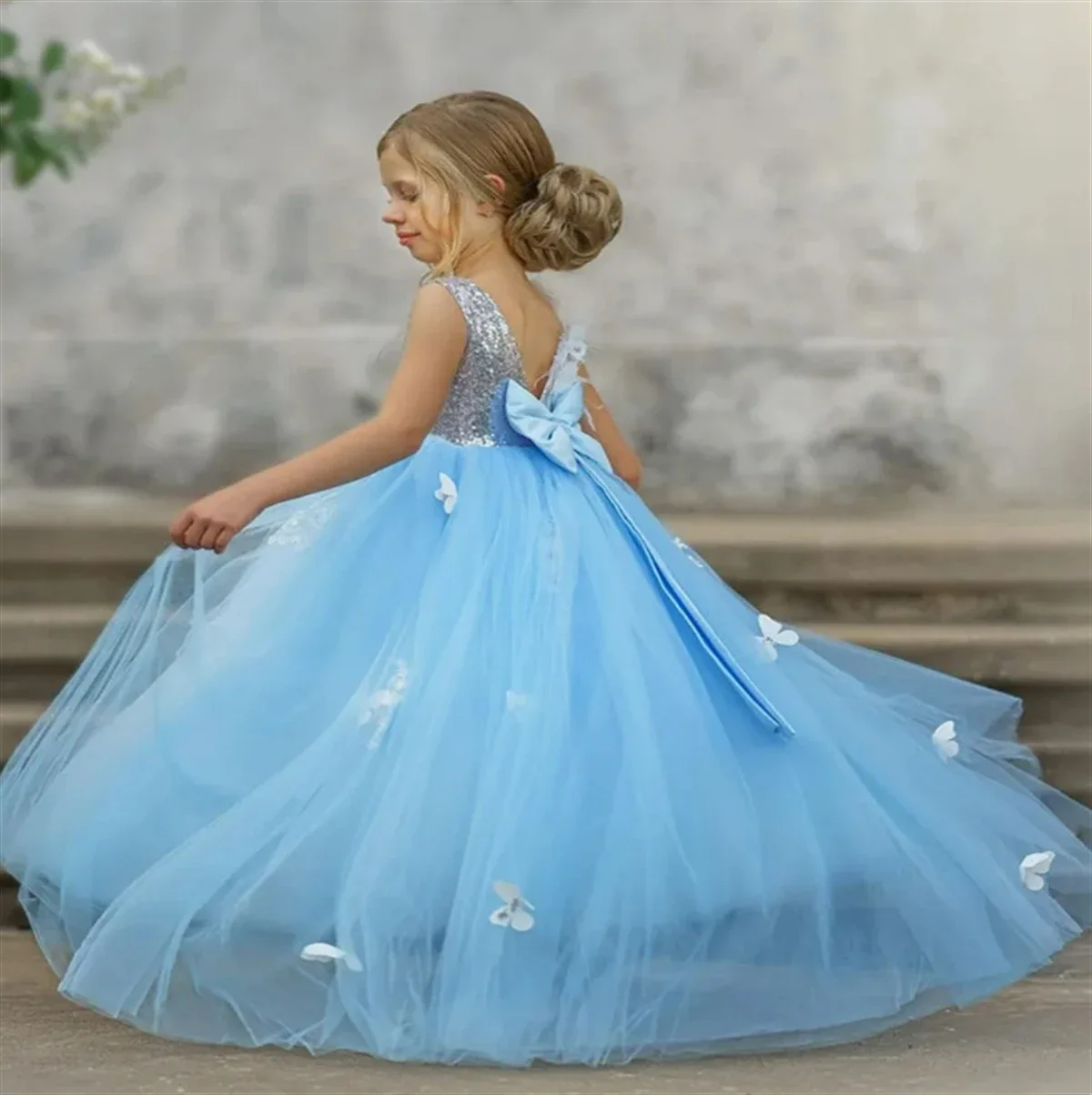 Blue Tulle Fluffy Applique Sequins Sleeveless Bow Flower Girl Dress For Wedding Child's First Eucharistic Birthday Party Dresses
Blue Tulle Fluffy Applique Sequins Sleeveless Bow Flower Girl Dress For Wedding Child's First Eucharistic Birthday Party Dresses