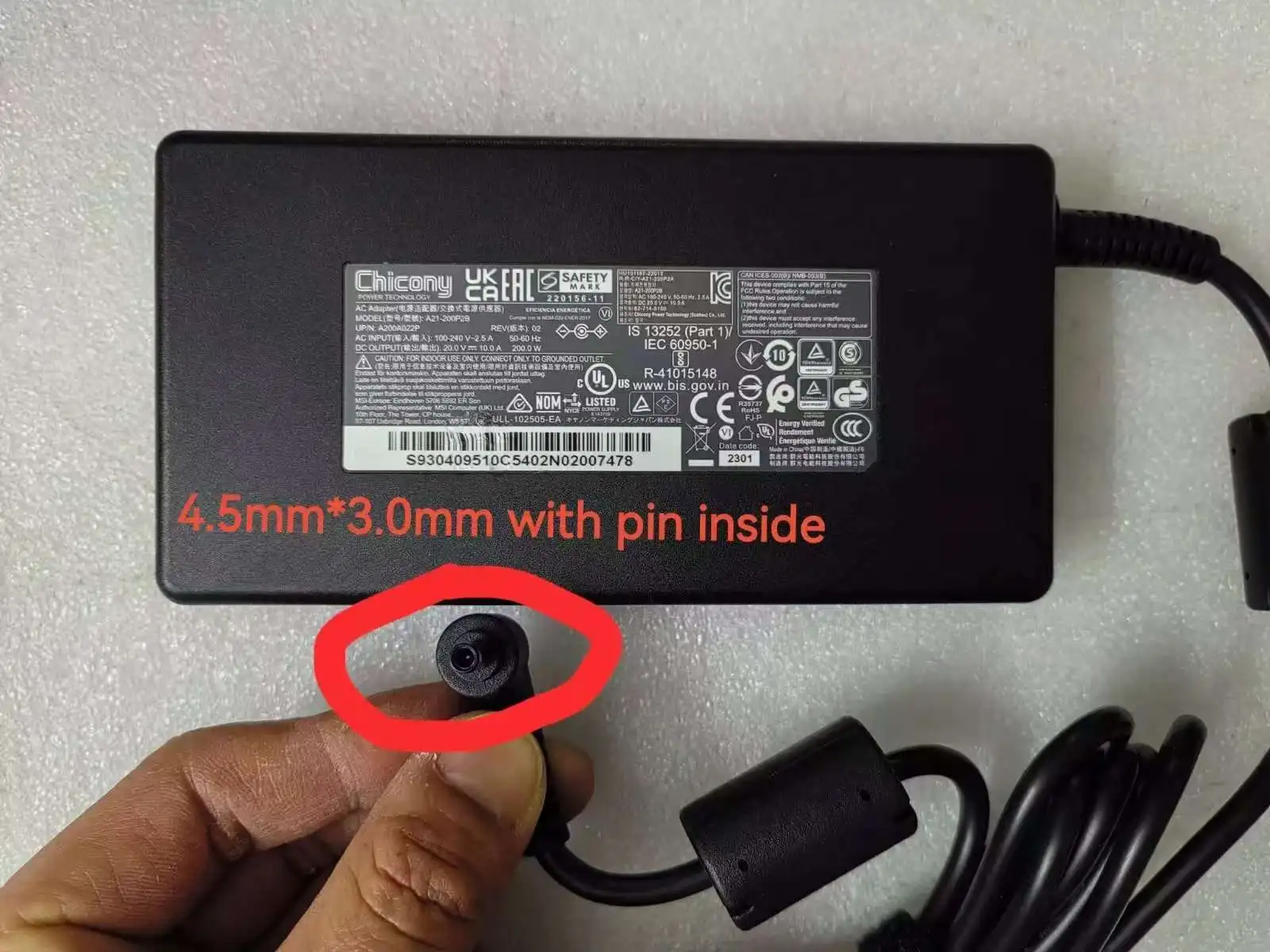 OEM For ASUS Vivobook Pro 15 Q533MJ Laptop adapter Chicony 20V 10A 200W charger A21-200P2B 4.5mm
OEM For ASUS Vivobook Pro 15 Q533MJ Laptop adapter Chicony 20V 10A 200W charger A21-200P2B 4.5mm