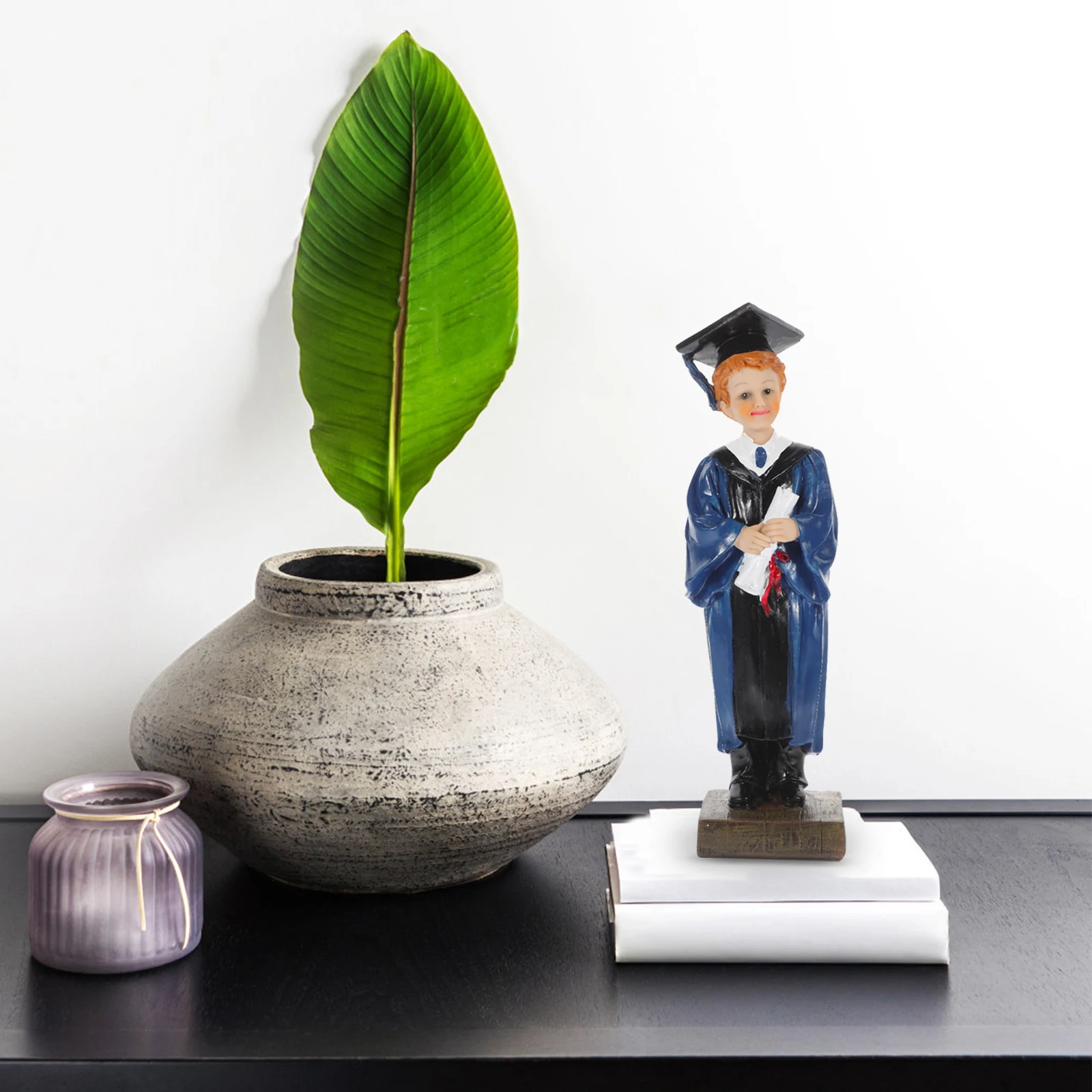 Resin Graduation Figures Desktop Ornaments Unique Souvenir Table Decor Party Gift
Resin Graduation Figures Desktop Ornaments Unique Souvenir Table Decor Party Gift