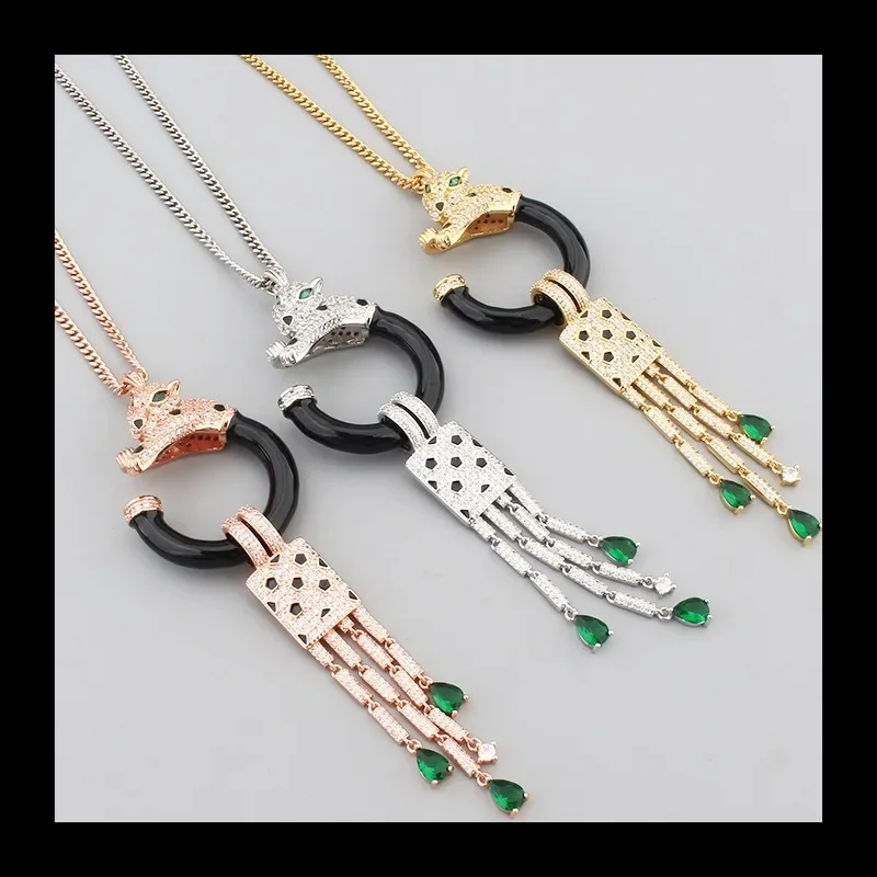 Слегка заклепки с бриллиантами Серьги-гвоздики с леопардовым принтом Позолоченный обсидиан Нежная голова леопарда с бахромой в виде животного
Слегка заклепки с бриллиантами Серьги-гвоздики с леопардовым принтом Позолоченный обсидиан Нежная голова леопарда с бахромой в виде животного