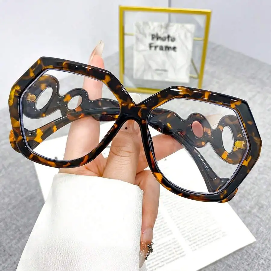 Oversized Tortoiseshell Full Frame Decorative Glasses For Men And Women Y2K Style
Oversized Tortoiseshell Full Frame Decorative Glasses For Men And Women Y2K Style