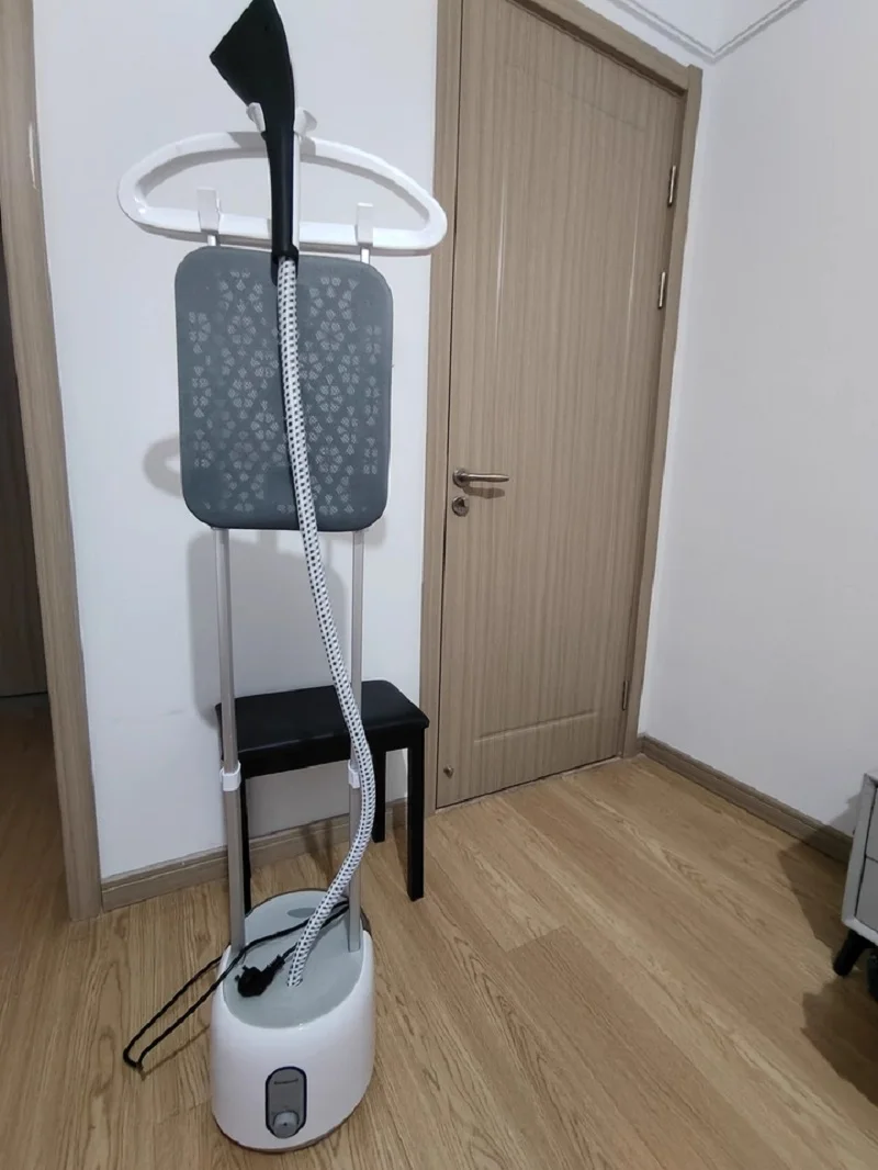 2000 Вт подвесная гладильная машина, бытовой ручной паровой утюг, подвесной вертикальный гладильный электрический утюг для глажки одежды 1,8 л-2,2 л 
2000 Вт подвесная гладильная машина, бытовой ручной паровой утюг, подвесной вертикальный гладильный электрический утюг для глажки одежды 1,8 л-2,2 л