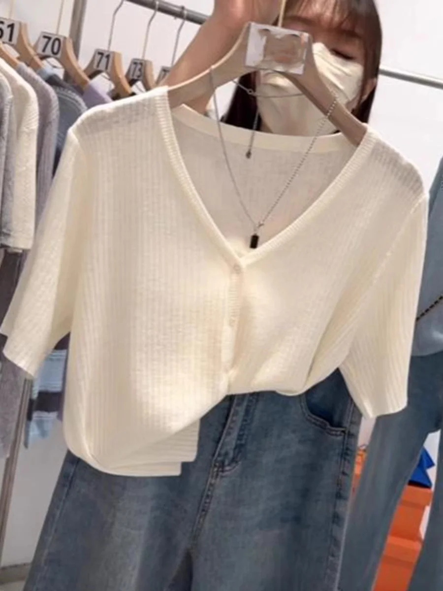 Ice Silk Knitted Short Sleeve V-Neck Summer Thin Cardigan in Beige Color Loose Fit Fashionable Sun Protection Women's Top
Ice Silk Knitted Short Sleeve V-Neck Summer Thin Cardigan in Beige Color Loose Fit Fashionable Sun Protection Women's Top
