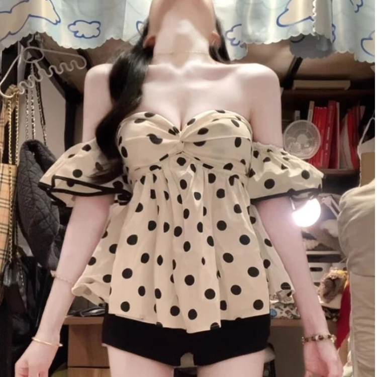 Elegant Pure Desire Sexy Blouse Women's Design Shoulder Exposure Shirt Summer New Style Loose Fit Short Sleeve Polka Dot
Elegant Pure Desire Sexy Blouse Women's Design Shoulder Exposure Shirt Summer New Style Loose Fit Short Sleeve Polka Dot