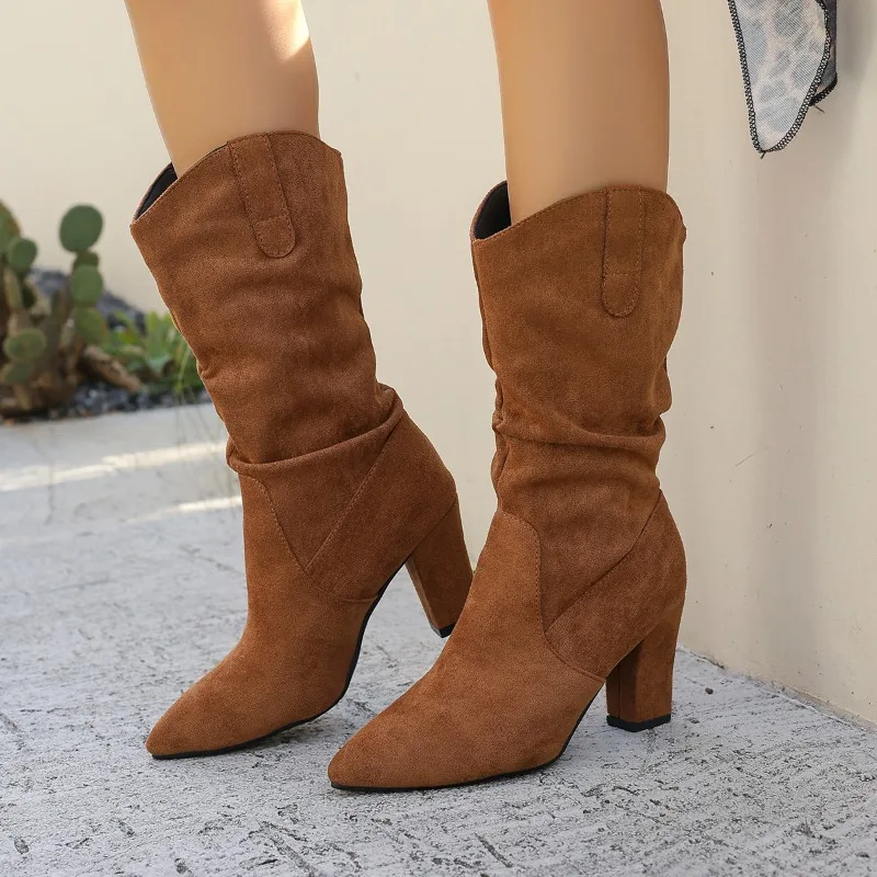 Новые стильные плиссированные сапоги с острым носком для женщин, зимние складные сапоги до колена из флока на массивном каблуке, удобная женская обувь, большой размер 42
Новые стильные плиссированные сапоги с острым носком для женщин, зимние складные сапоги до колена из флока на массивном каблуке, удобная женская обувь, большой размер 42