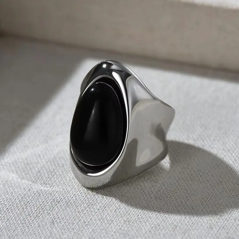 Fashion Copper Plated Platinum Black Agate Ring Women High Quality Jewelry Trend
Fashion Copper Plated Platinum Black Agate Ring Women High Quality Jewelry Trend