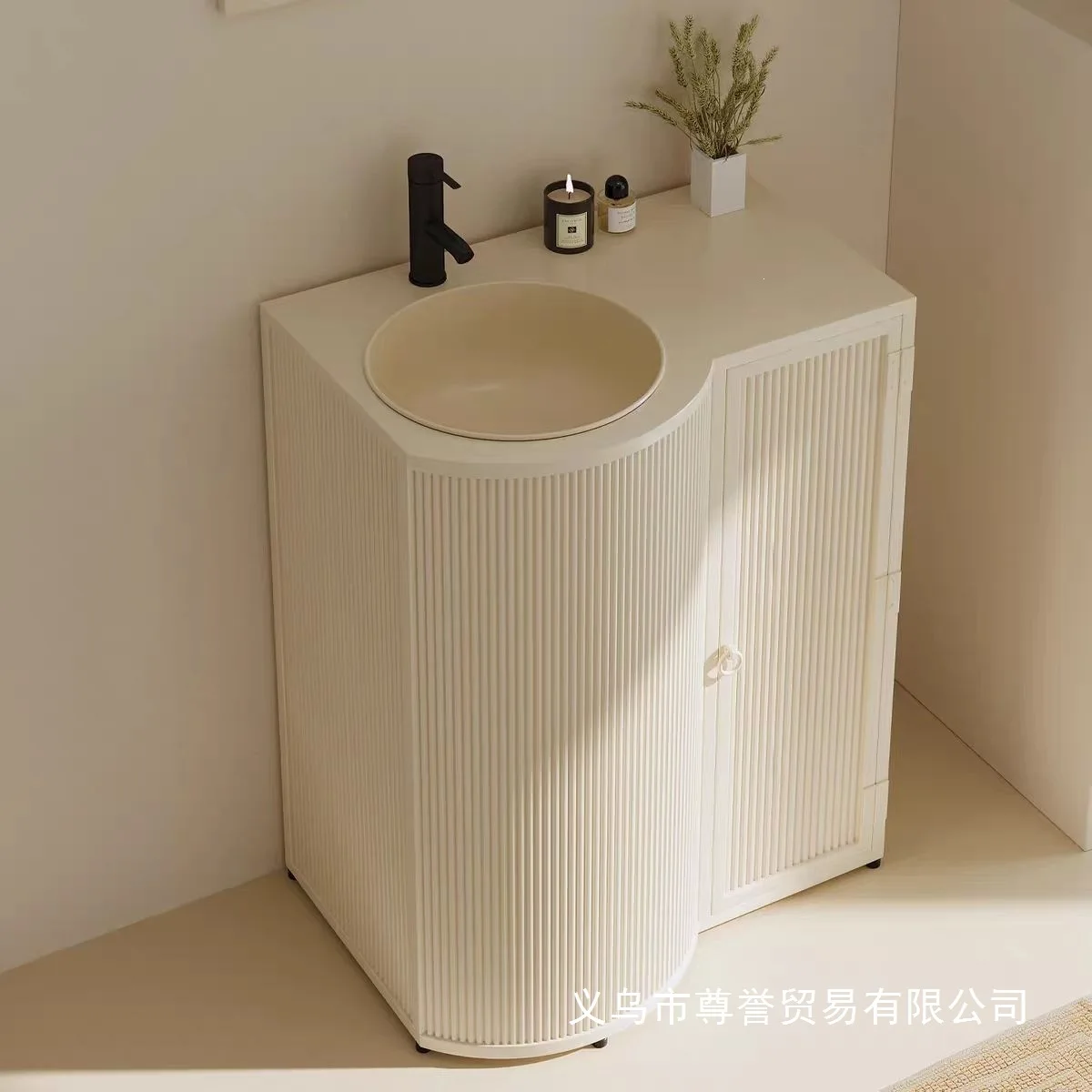 Industrial style washbasin, floor-standing integrated washbasin cabinet, barbecue restaurant, small creative column sink
Industrial style washbasin, floor-standing integrated washbasin cabinet, barbecue restaurant, small creative column sink