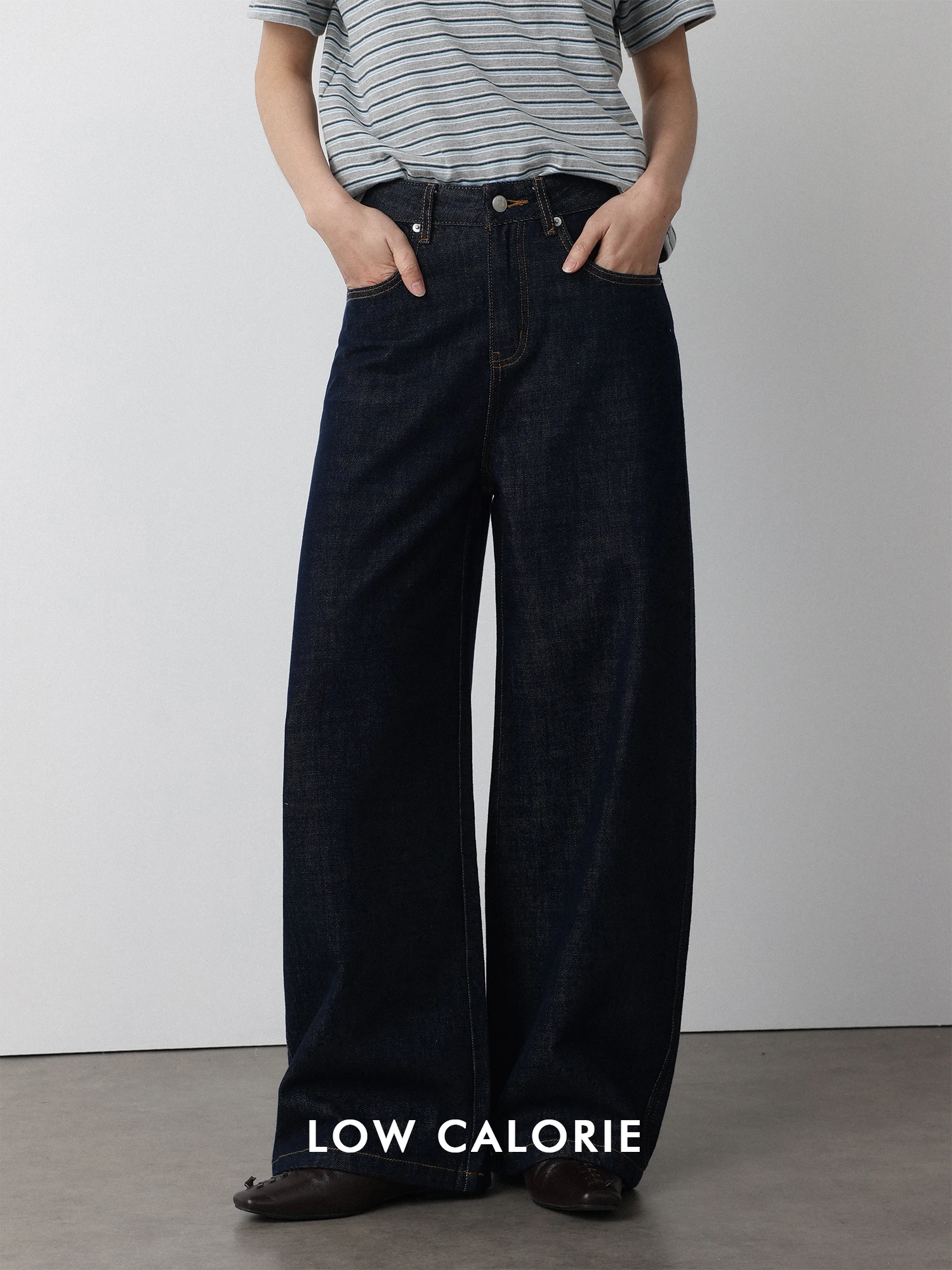 Low Calorie Paris Street Style Casual Jeans High Waist Knife Cut Fabric Resistant to Fading Banana Shaped Straight Leg Pants
Low Calorie Paris Street Style Casual Jeans High Waist Knife Cut Fabric Resistant to Fading Banana Shaped Straight Leg Pants