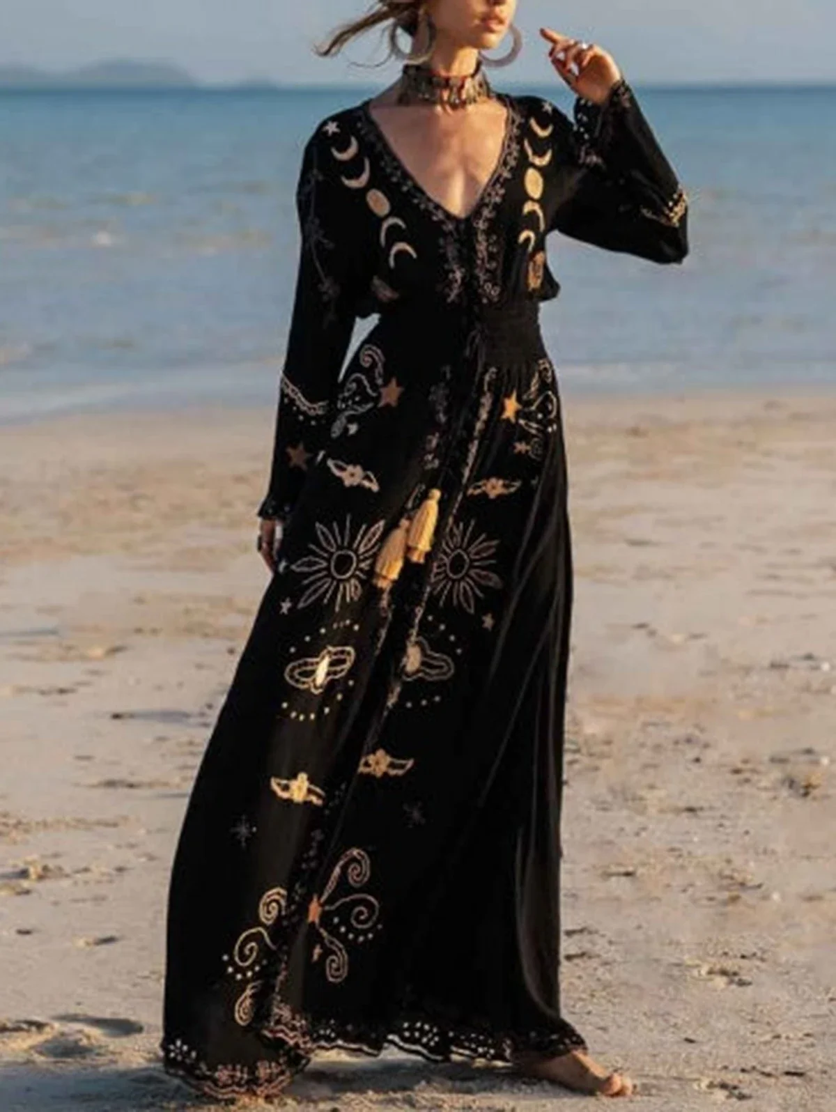 V Neck Long Sleeve Long Dress Lace Up Vintage Printed Large Hem Dresses Womens Casual Summer Dress Loose Long Robe Vestidos
V Neck Long Sleeve Long Dress Lace Up Vintage Printed Large Hem Dresses Womens Casual Summer Dress Loose Long Robe Vestidos