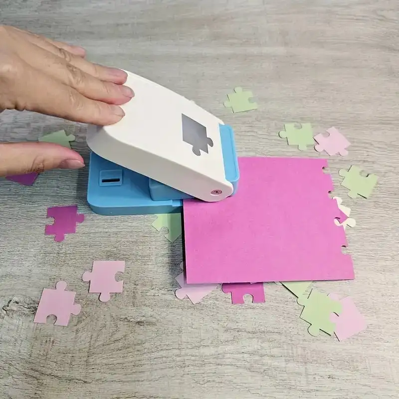 Diy пазл дырокол для ручной работы экономичная машина для тиснения точный режущий дырокол для пазлов на заказ
Diy пазл дырокол для ручной работы экономичная машина для тиснения точный режущий дырокол для пазлов на заказ