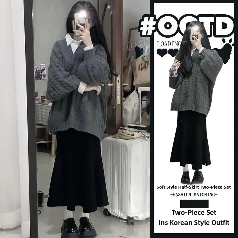 Retro Japanese Style Women's Knitted Sweater V-Neck Slim Fit High Waist Design Sense with High Waist Skirt Autumn Winter...
Retro Japanese Style Women's Knitted Sweater V-Neck Slim Fit High Waist Design Sense with High Waist Skirt Autumn Winter...