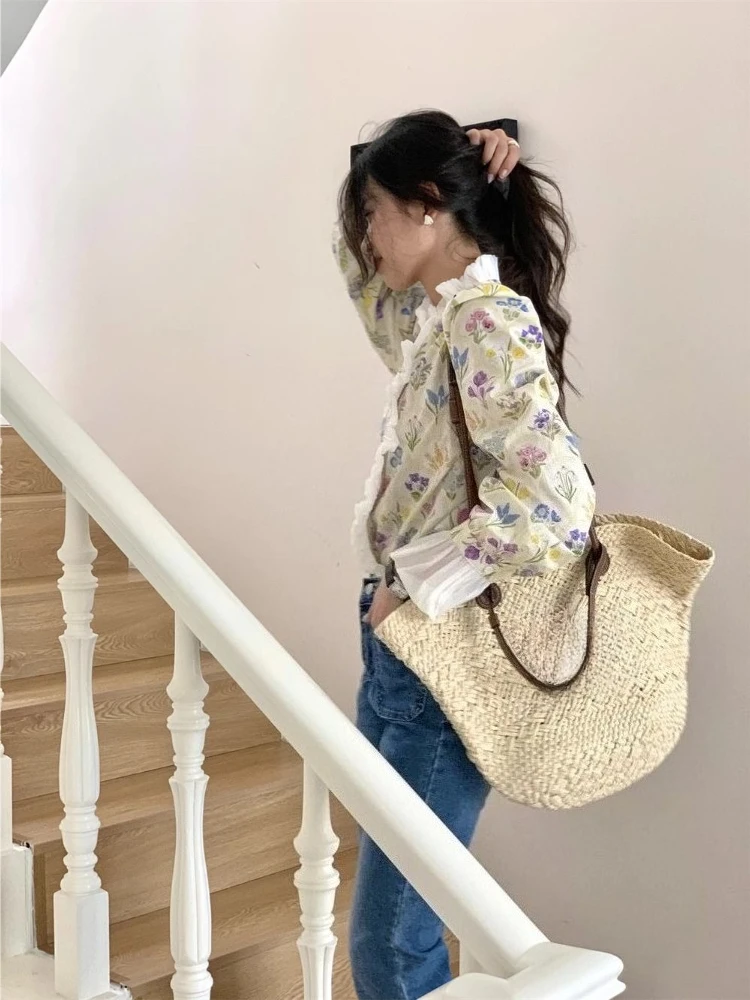 French Chic Summer Stylish Blouse Floral Print Turtleneck with Bell Sleeves Lotus Leaf Collar Patchwork Design
French Chic Summer Stylish Blouse Floral Print Turtleneck with Bell Sleeves Lotus Leaf Collar Patchwork Design