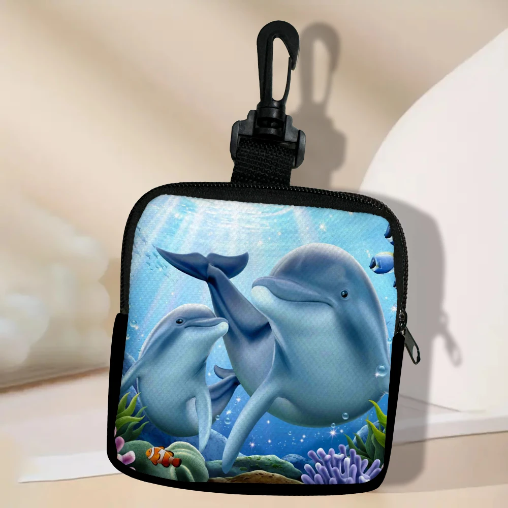 Женские короткие кошельки с дельфином, большая емкость, держатель для карт, женский универсальный модный простой кошелек, кошелек для девочек 10,16 
Женские короткие кошельки с дельфином, большая емкость, держатель для карт, женский универсальный модный простой кошелек, кошелек для девочек 10,16