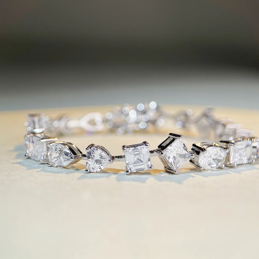 Cross-border PT950 platinum diamond bracelet with full row of sapphires
Cross-border PT950 platinum diamond bracelet with full row of sapphires