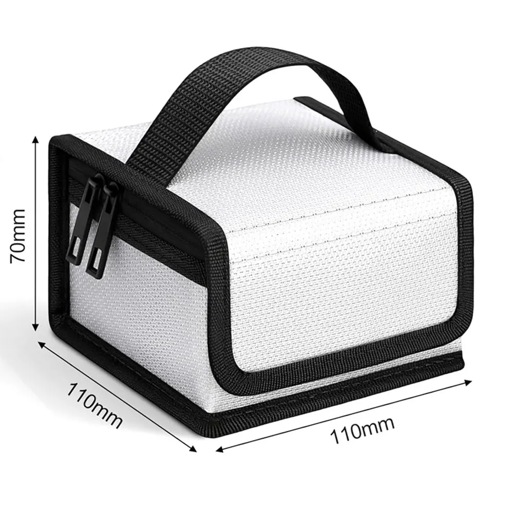 1pc Lithium Battery Explosion-proof Bag Portable Three-dimensional Flame Retardant Fireproof Bag For AA Model Airplane Batteries
1pc Lithium Battery Explosion-proof Bag Portable Three-dimensional Flame Retardant Fireproof Bag For AA Model Airplane Batteries
