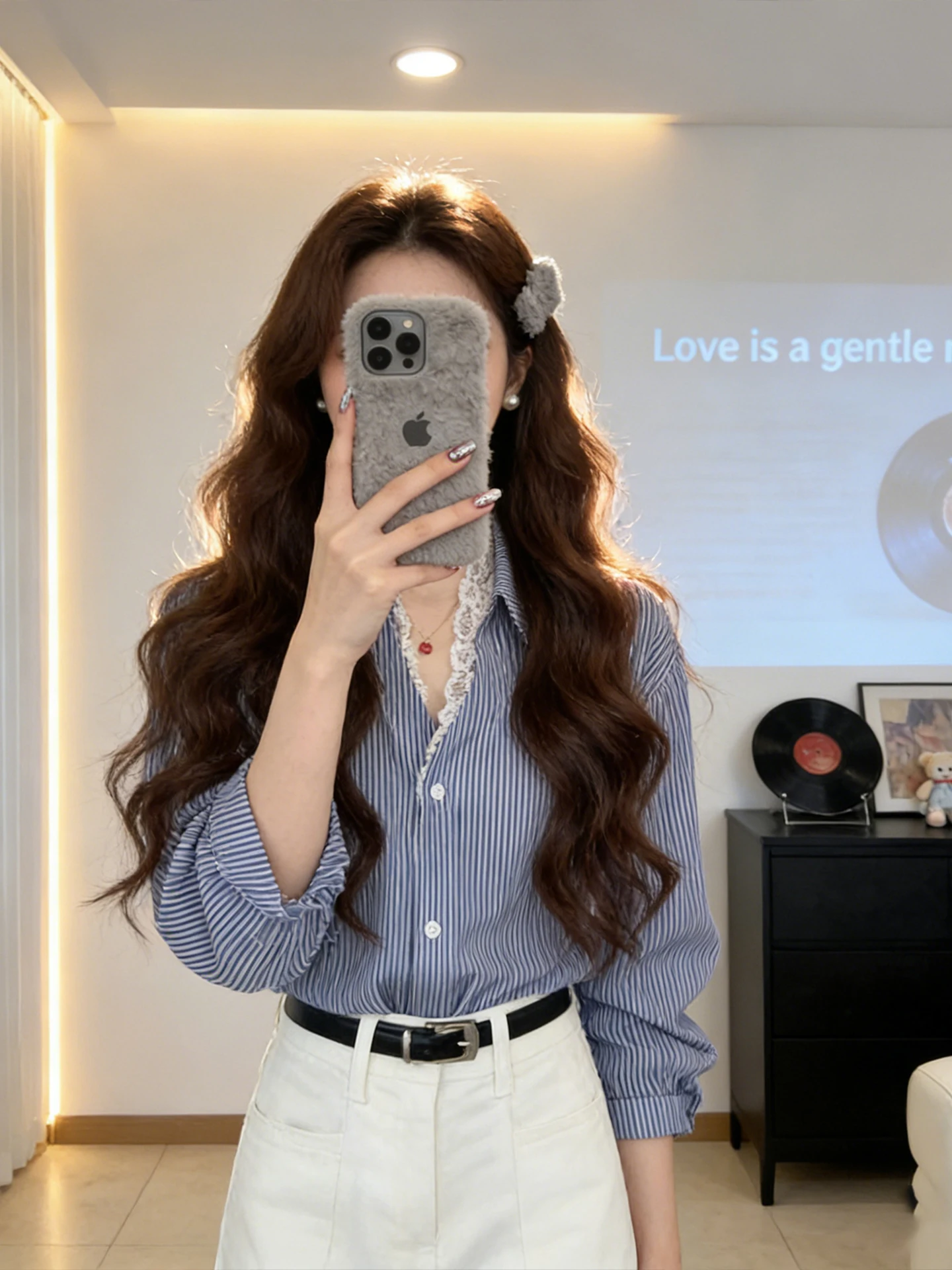 2026 New Blue Striped Long Sleeve Women's Shirt Korean Style Lazy Style Lace Splicing Commuting Versatile Korean Style Top
2026 New Blue Striped Long Sleeve Women's Shirt Korean Style Lazy Style Lace Splicing Commuting Versatile Korean Style Top