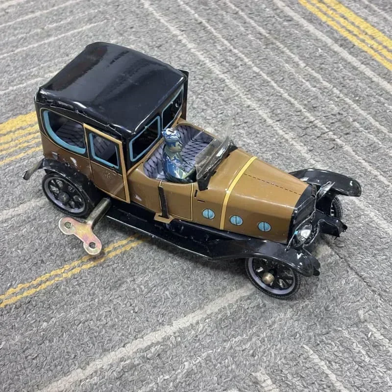 Spanish Car Metal Tin Vintage Funny Adult Collection Retro Wind Up Toy Kids Gift Cars Mechanical Clockwork Toy Figures Model
Spanish Car Metal Tin Vintage Funny Adult Collection Retro Wind Up Toy Kids Gift Cars Mechanical Clockwork Toy Figures Model