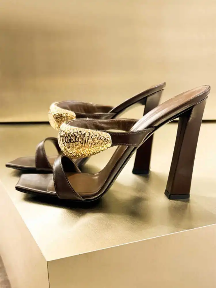 Square Toe Metal Decor Slip On Slippers Stiletto High Heel Black Matte Leather Runway 2025 Summer Women Dress Shoes
Square Toe Metal Decor Slip On Slippers Stiletto High Heel Black Matte Leather Runway 2025 Summer Women Dress Shoes