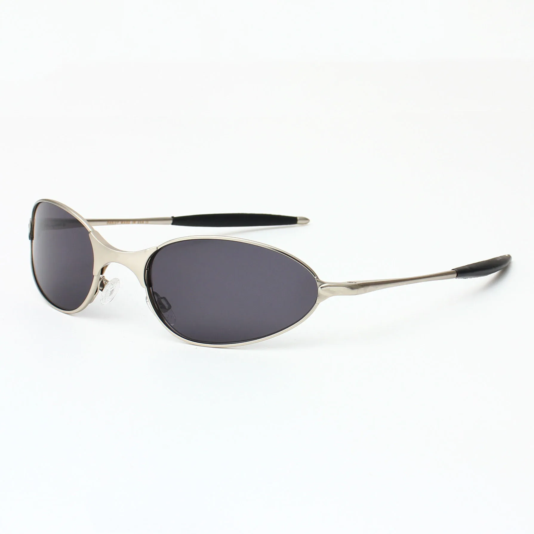New Metal Frame Men's Sports Sunglasses Fashion Outdoor Cycling Driving Mirror Ocean Surfing Sunshade Mirror UV400
New Metal Frame Men's Sports Sunglasses Fashion Outdoor Cycling Driving Mirror Ocean Surfing Sunshade Mirror UV400