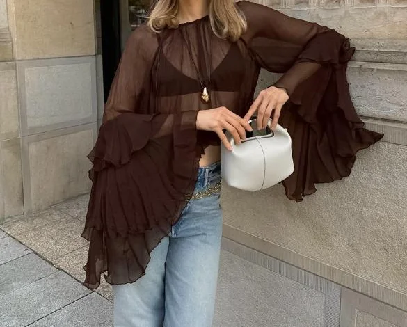 Women Blouse 2026 Spring New Solid Color Round Neck Long Sleeve Ruffles Design Sexy Mesh Perspective Loose Chiffon Shirt Top
Women Blouse 2026 Spring New Solid Color Round Neck Long Sleeve Ruffles Design Sexy Mesh Perspective Loose Chiffon Shirt Top