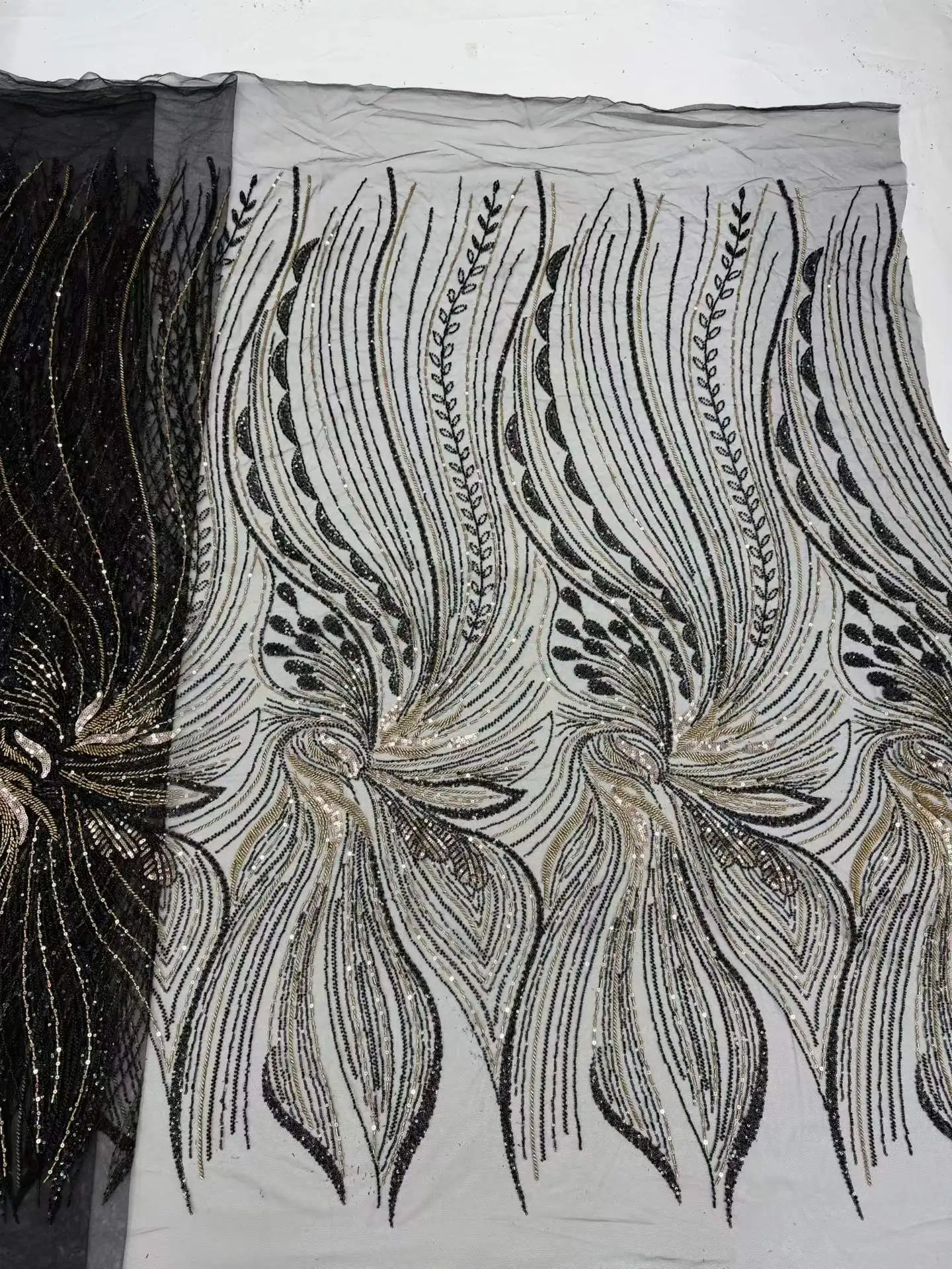 African Beaded Sequins Tulle Lace Fabric for Women Latest Nigerian Bride French Net Lace Sewing Embroidered Bridal Gown Material
African Beaded Sequins Tulle Lace Fabric for Women Latest Nigerian Bride French Net Lace Sewing Embroidered Bridal Gown Material