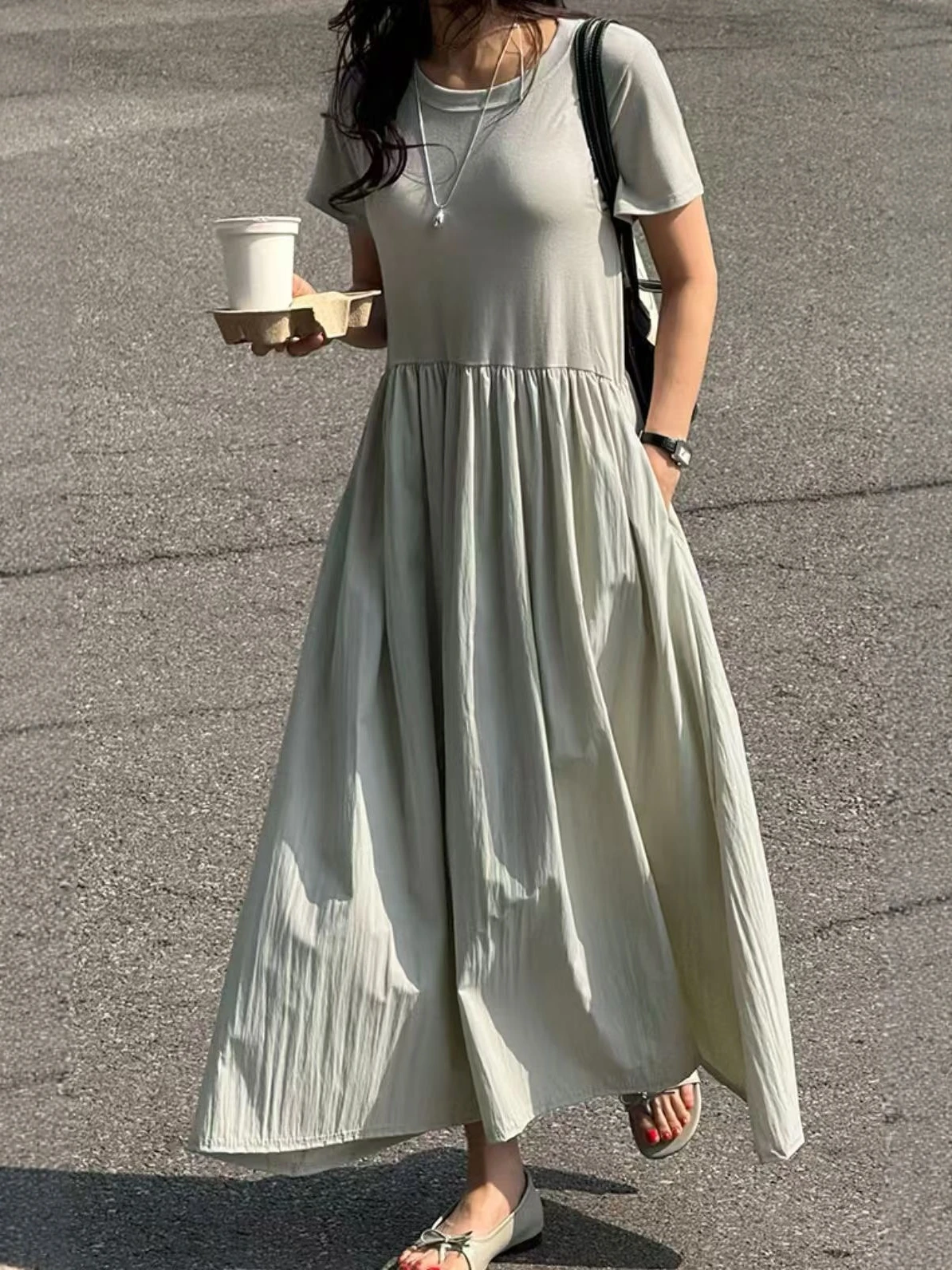 Summer Women's round Neck Splice Short Sleeve T-Shirt Dress Loose Slimming Design A-Line Long Skirt Big Swing Korean Style
Summer Women's round Neck Splice Short Sleeve T-Shirt Dress Loose Slimming Design A-Line Long Skirt Big Swing Korean Style