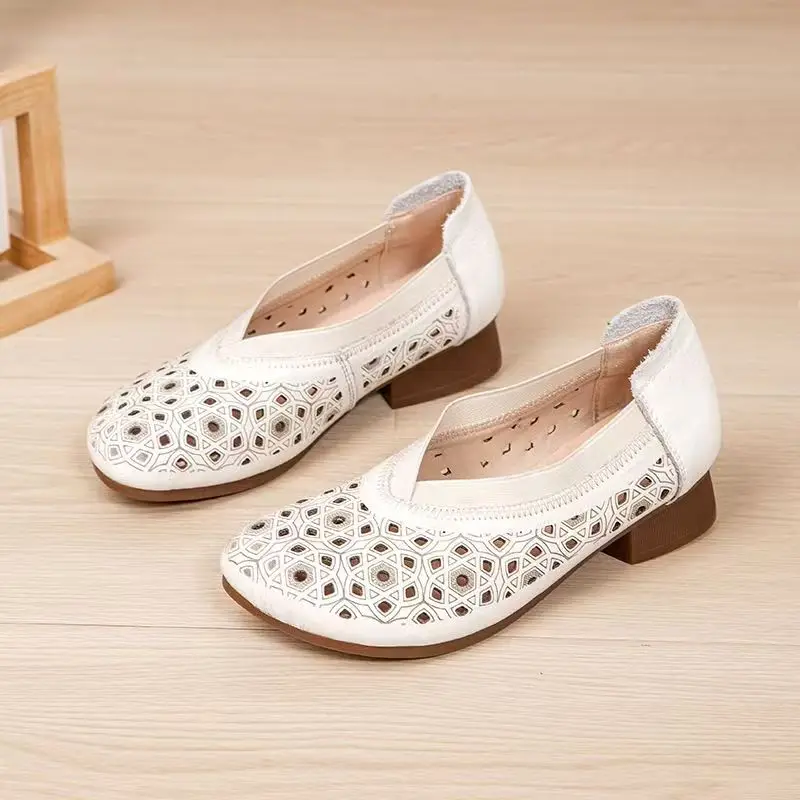 Women Genuine Leather Hollow Out Low Heel Shoes Summer New Round Toe Slip On Ethnic Style Block Heel Cave Shoes Casual Sandals
Women Genuine Leather Hollow Out Low Heel Shoes Summer New Round Toe Slip On Ethnic Style Block Heel Cave Shoes Casual Sandals