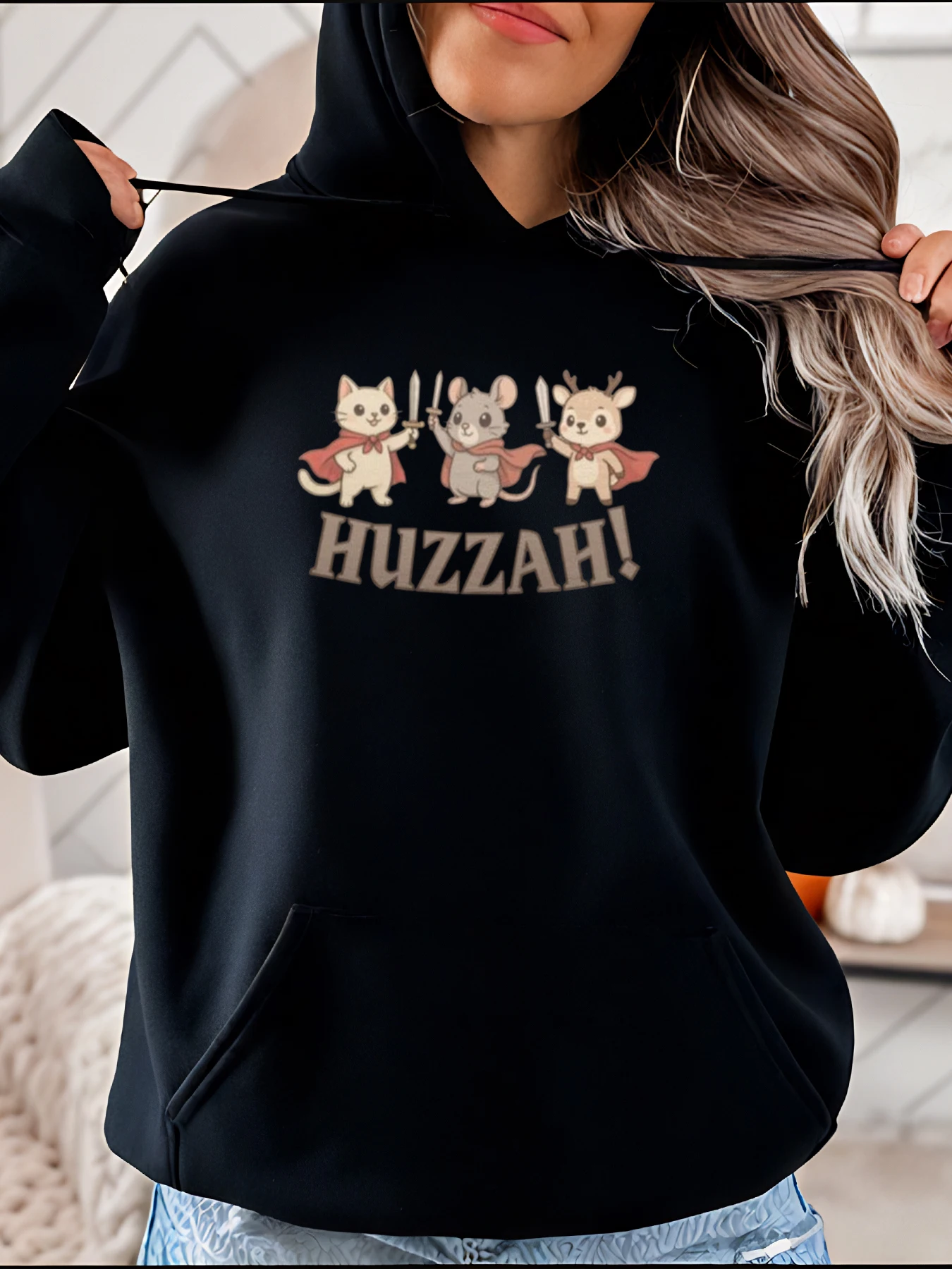 Толстовка с милым принтом героев животных в повседневном стиле с котами, мышью и оленем, накидки Huzzah Design для женщин, повседневная одежда
Толстовка с милым принтом героев животных в повседневном стиле с котами, мышью и оленем, накидки Huzzah Design для женщин, повседневная одежда