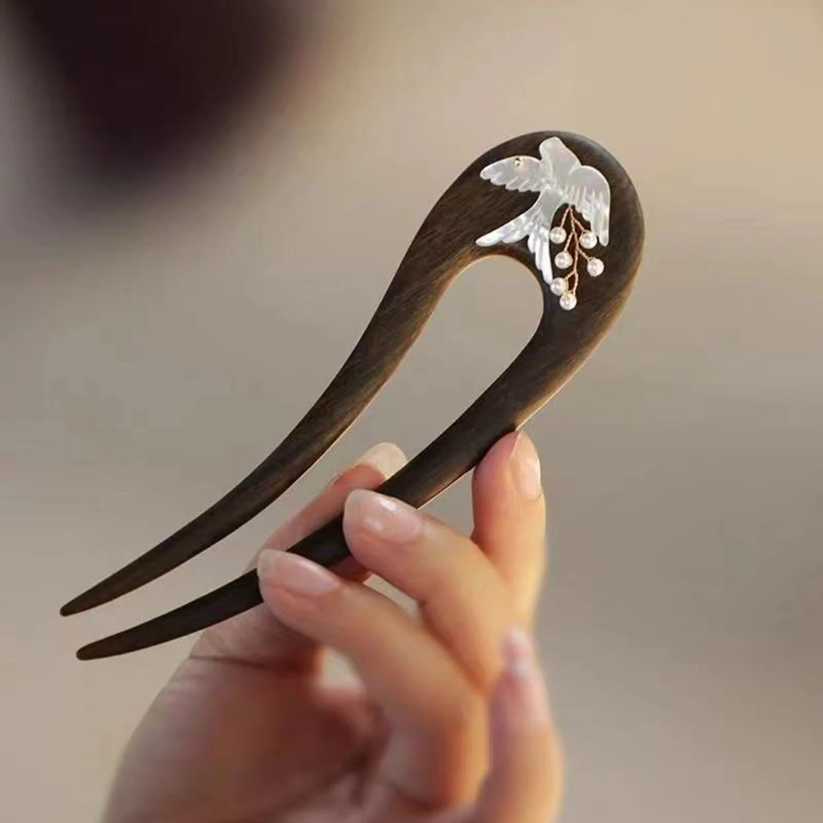 Fashion Vintage U-Shaped Hairpin Simple Geometric Wooden Hair Sticks for Women Girls High Ponytail Bun Pin Hair Accessories Gift
Fashion Vintage U-Shaped Hairpin Simple Geometric Wooden Hair Sticks for Women Girls High Ponytail Bun Pin Hair Accessories Gift