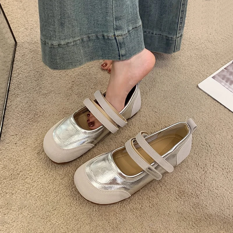 Girls Casual Leather Shoes Soft 2025 Autumn Fashion Brand New Kids Flats PU Leather for Party Wedding Chic Comfortable Anti-skid
Girls Casual Leather Shoes Soft 2025 Autumn Fashion Brand New Kids Flats PU Leather for Party Wedding Chic Comfortable Anti-skid