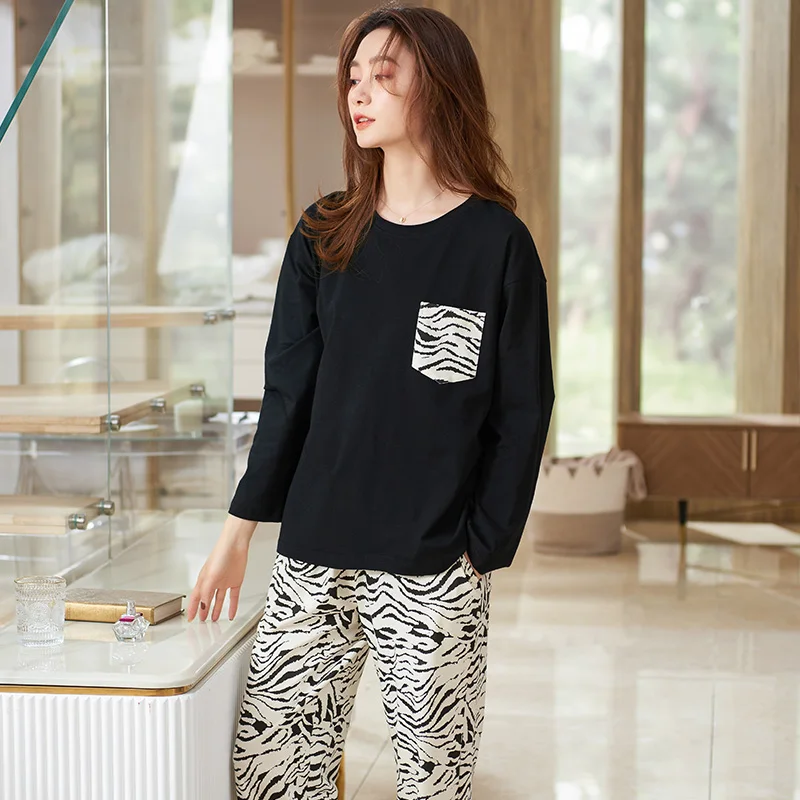 Pyjamas Female Fashion Leopard Print Soft Cotton Women Long Sleeve Pajamas Set 2 Pieces/set Sexy Spring Home Lounge Gift XXXL
Pyjamas Female Fashion Leopard Print Soft Cotton Women Long Sleeve Pajamas Set 2 Pieces/set Sexy Spring Home Lounge Gift XXXL