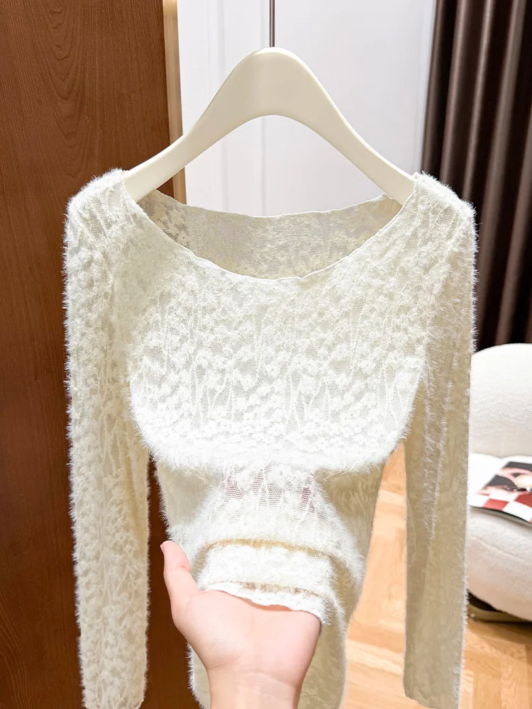 Ele Lace Base irt Women's round Ne Long Sve Inner Wear Slim Fit Faionable Faux Fur Design Breathable Comfortable
Ele Lace Base irt Women's round Ne Long Sve Inner Wear Slim Fit Faionable Faux Fur Design Breathable Comfortable