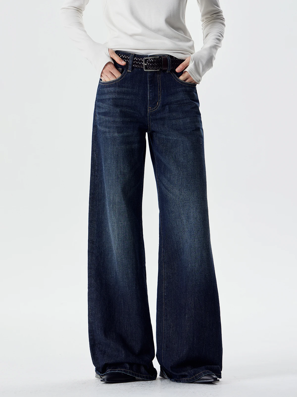 Современные ретро широкие джинсы с прямой талией, свободные утягивающие длинные брюки Thornsaura, повседневные джинсовые брюки с высокой талией для женщин
Современные ретро широкие джинсы с прямой талией, свободные утягивающие длинные брюки Thornsaura, повседневные джинсовые брюки с высокой талией для женщин