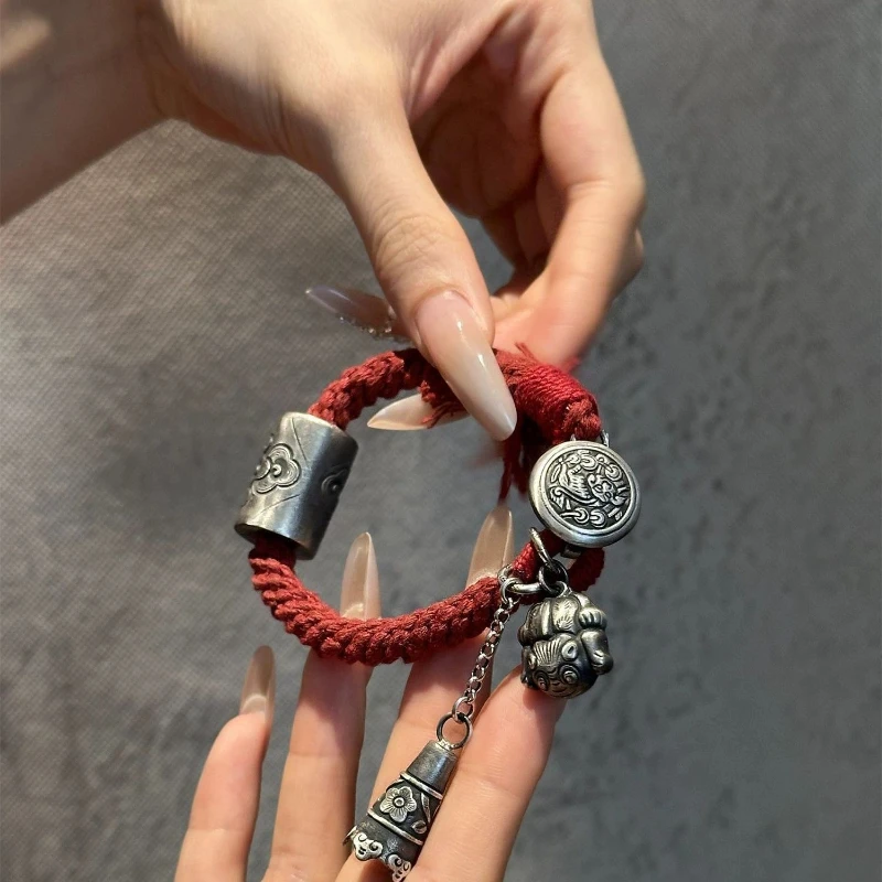 2026 New Style Tibetan Cloud Pattern Barrel Bead Frog Pendant Bell Shaped Red Braided Rope DIY Wrist Jewelry Festival Gift
2026 New Style Tibetan Cloud Pattern Barrel Bead Frog Pendant Bell Shaped Red Braided Rope DIY Wrist Jewelry Festival Gift