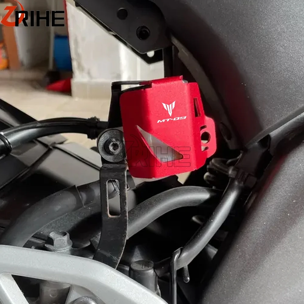 Motorcycle Accessories MT09 2020 Rear Brake Fluid Reservoir Cover Protector Guard For Yamaha mt09 FZ09 2014 2015 2020 FJ-09 2015
Motorcycle Accessories MT09 2020 Rear Brake Fluid Reservoir Cover Protector Guard For Yamaha mt09 FZ09 2014 2015 2020 FJ-09 2015