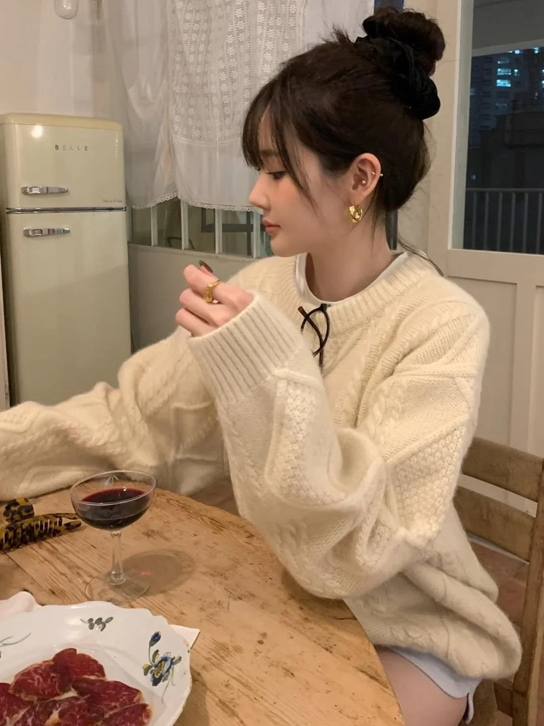 Ladies' Loose Long Sve Knitted Sweater round Ne Vintage Twist Lazy Sle Winter New Arrival Soft Comfortable Casual Wear
Ladies' Loose Long Sve Knitted Sweater round Ne Vintage Twist Lazy Sle Winter New Arrival Soft Comfortable Casual Wear