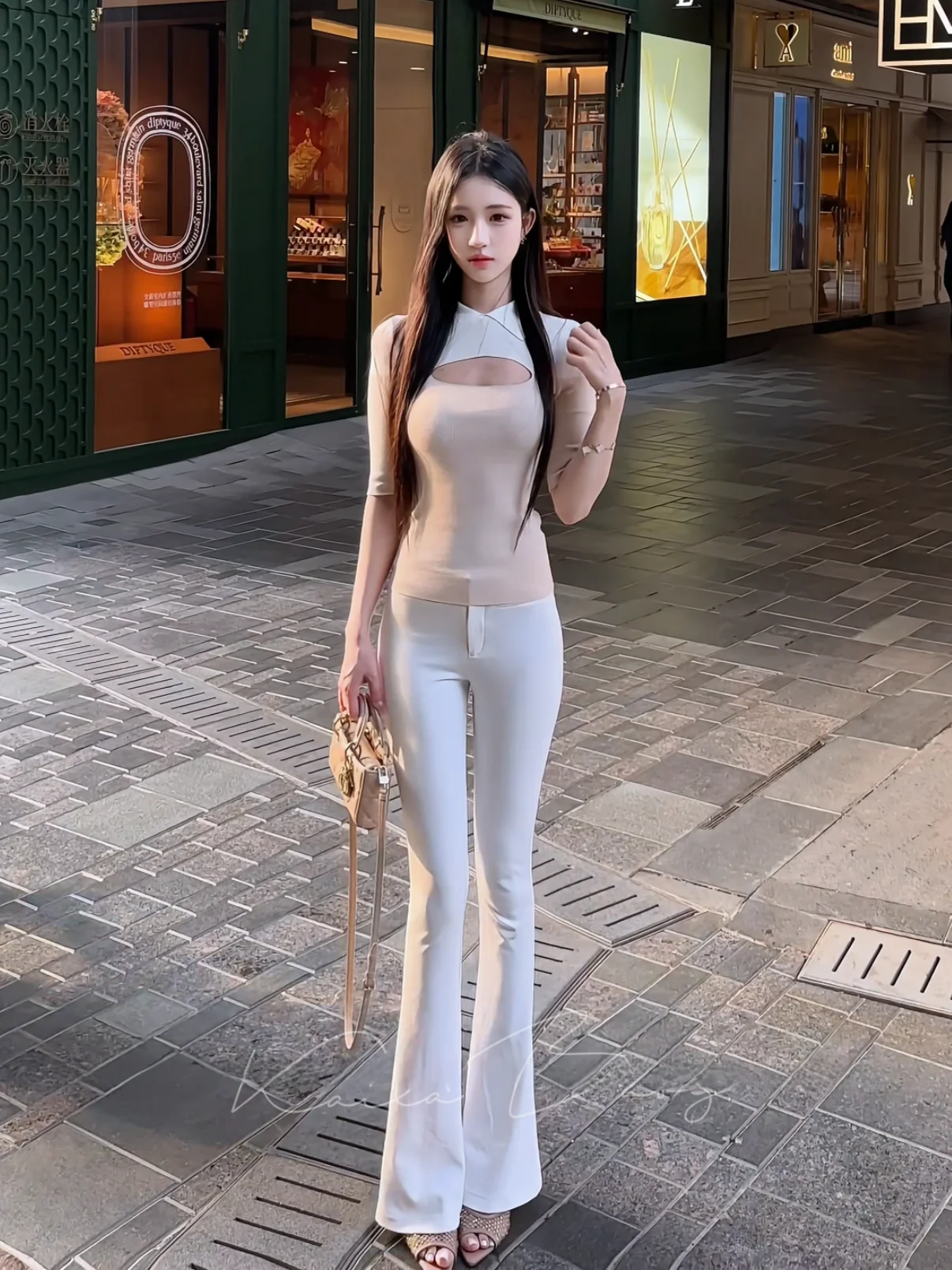 Girls Cute Knitted Fleece Lined High Waist White Suit Pants Two Piece Set Fashionable Summer Outfit Long Leggings Ensemble
Girls Cute Knitted Fleece Lined High Waist White Suit Pants Two Piece Set Fashionable Summer Outfit Long Leggings Ensemble