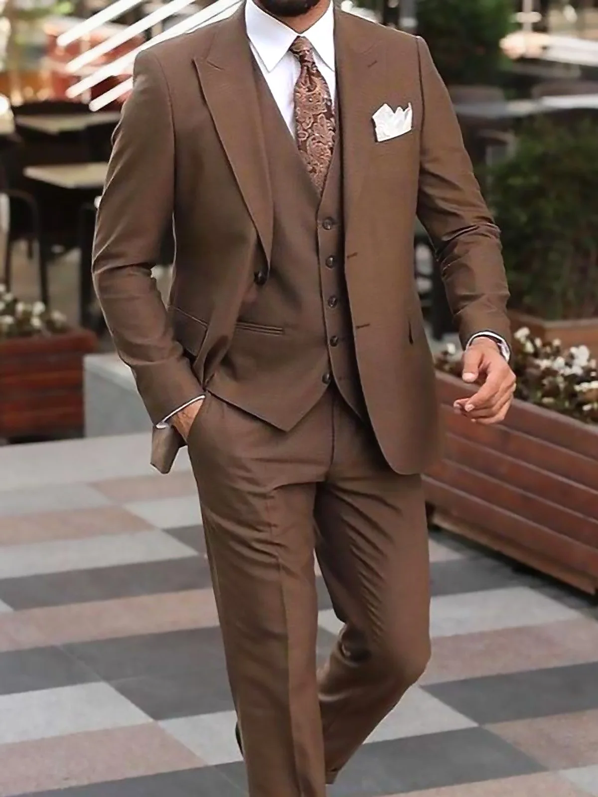 Brown Smart Casual Mens Suit Slim Fit Peaked Lapel Solid Tuxedo 3 Piece Suit for Man Terno Masculino Completo Custom Boys Suit
Brown Smart Casual Mens Suit Slim Fit Peaked Lapel Solid Tuxedo 3 Piece Suit for Man Terno Masculino Completo Custom Boys Suit