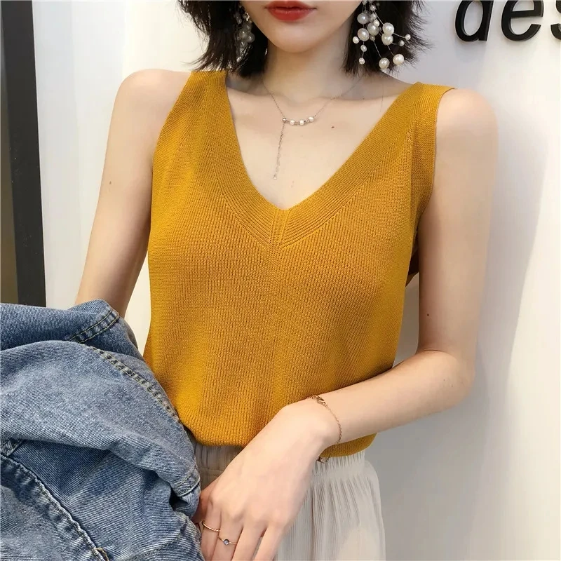 Nice Woman V-neck Loose Vest Camisole Vest Women's Summer Clothes Wear Korean Version V-neck Slim Thin Sleeveless Top Ins Tide V
Nice Woman V-neck Loose Vest Camisole Vest Women's Summer Clothes Wear Korean Version V-neck Slim Thin Sleeveless Top Ins Tide V