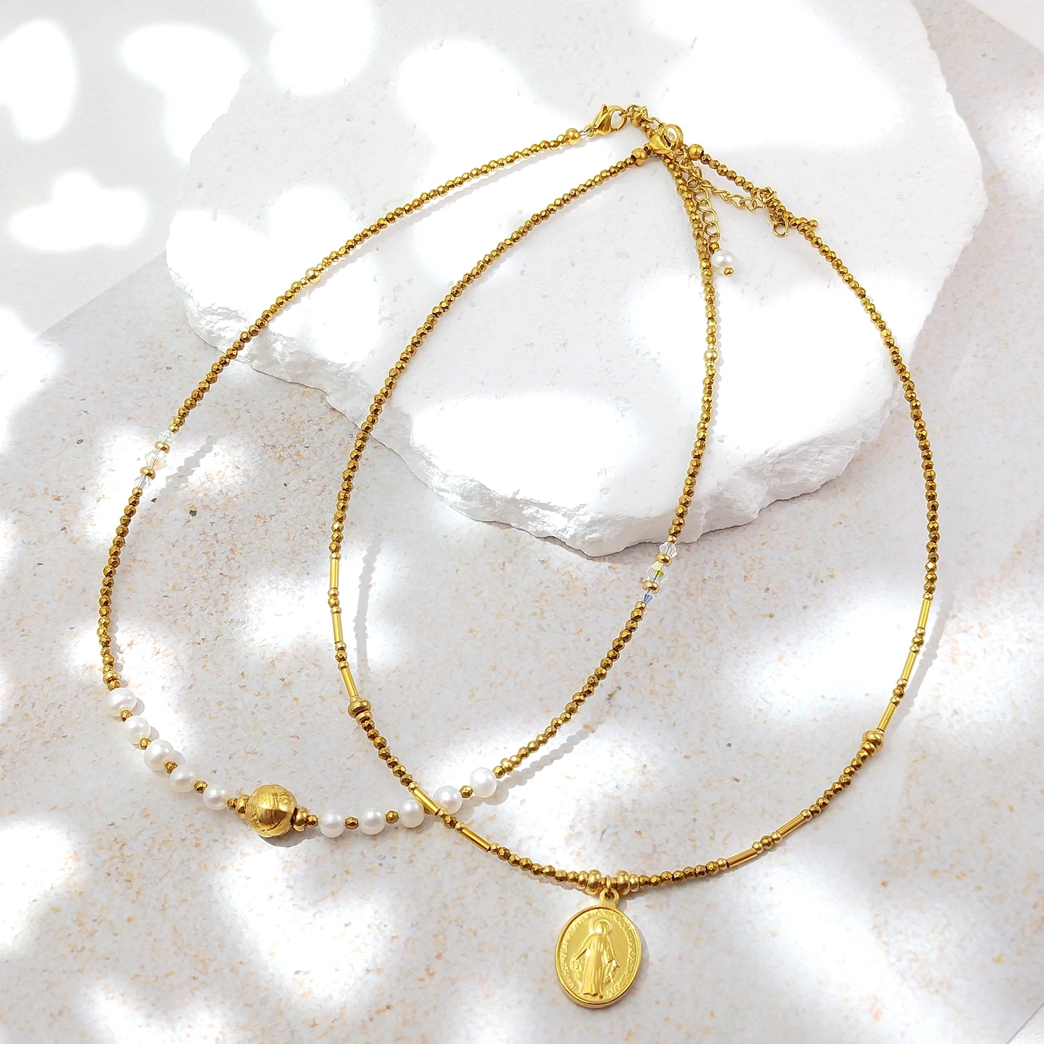 Lii Ji 2mm Gold Hematite Choker Natural Stone Stainless Steel Necklace For Women Gift 38+4cm
Lii Ji 2mm Gold Hematite Choker Natural Stone Stainless Steel Necklace For Women Gift 38+4cm